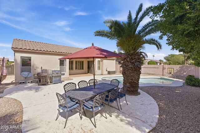 1645 E ORANGEWOOD Street, Gilbert, AZ 85296