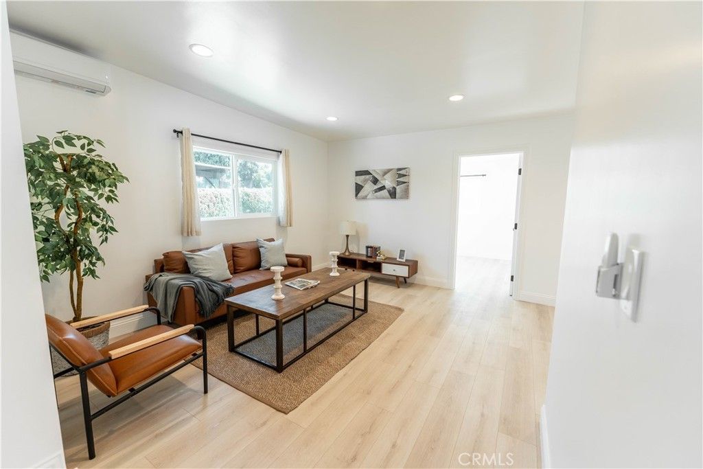 Image 10 of property listing at 1948 Floradale Avenue, South El Monte, CA 91733