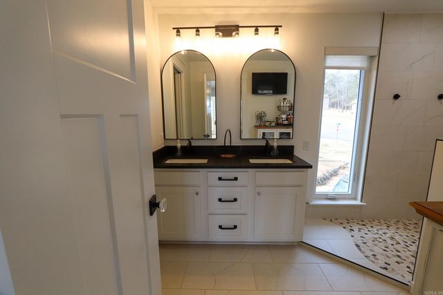 314 View Dr., Shirley, AR 72153