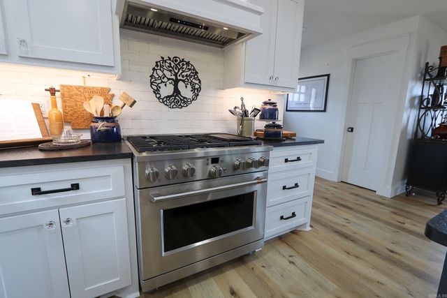 314 View Dr., Shirley, AR 72153