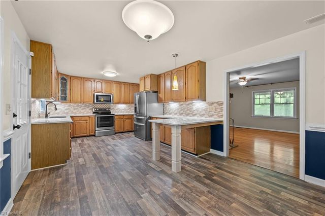 4006 Windspray Loop, Summerfield, NC 27358