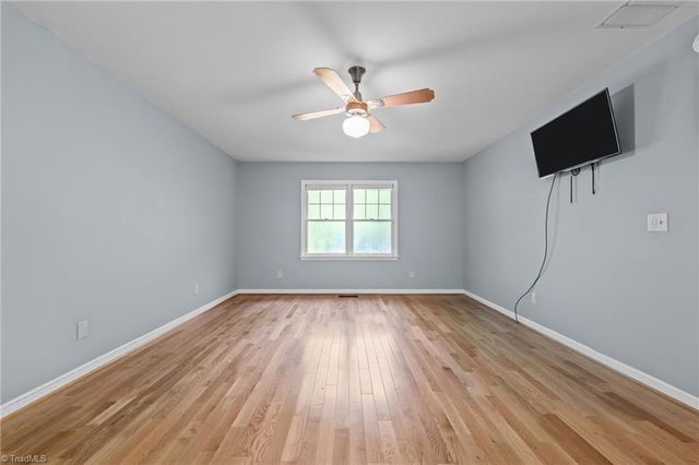 4006 Windspray Loop, Summerfield, NC 27358