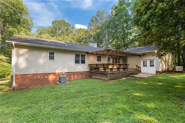 4006 Windspray Loop, Summerfield, NC 27358