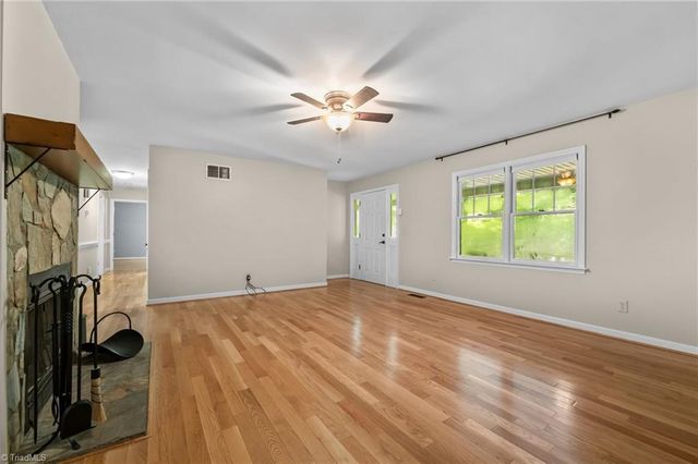 4006 Windspray Loop, Summerfield, NC 27358