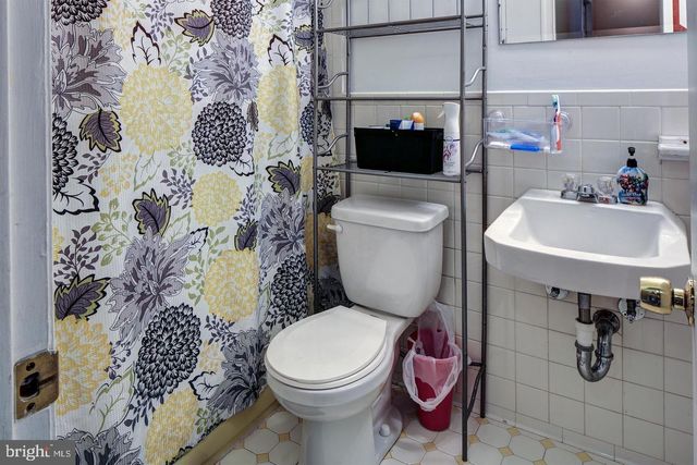 7758 LAKECREST DR, Greenbelt, MD 20770
