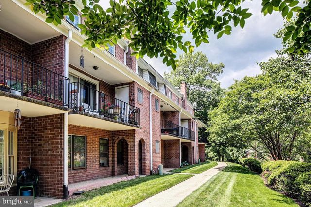 7758 LAKECREST DR, Greenbelt, MD 20770