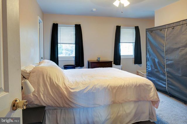 7758 LAKECREST DR, Greenbelt, MD 20770