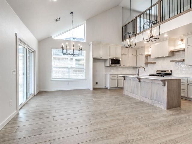 249 Sage Brush Way, Edmond, OK 73025