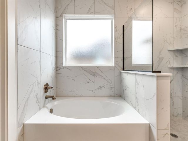 249 Sage Brush Way, Edmond, OK 73025