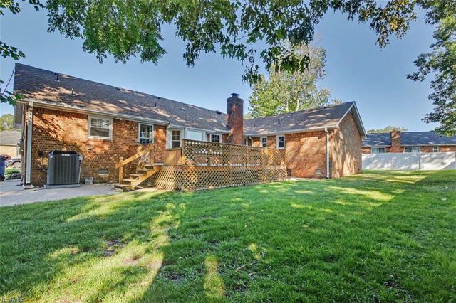637 Reasor DR, Virginia Beach, VA 23464