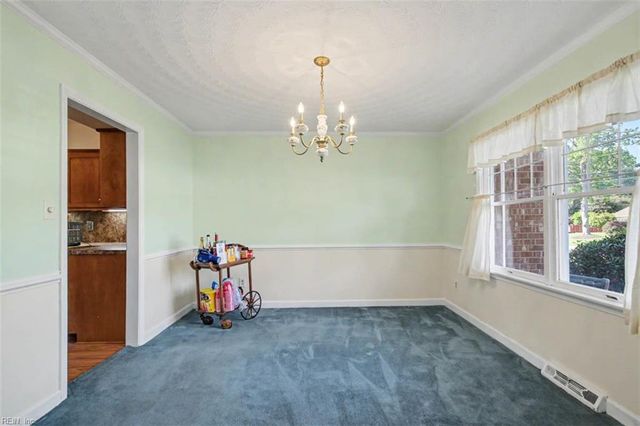 637 Reasor DR, Virginia Beach, VA 23464