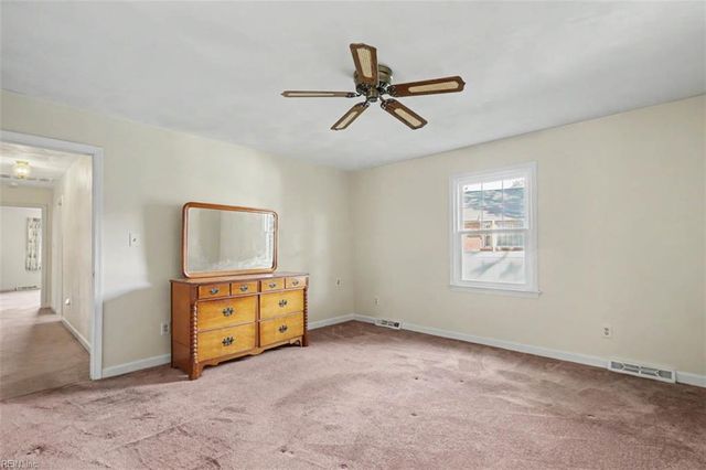 637 Reasor DR, Virginia Beach, VA 23464