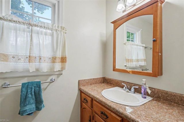 637 Reasor DR, Virginia Beach, VA 23464