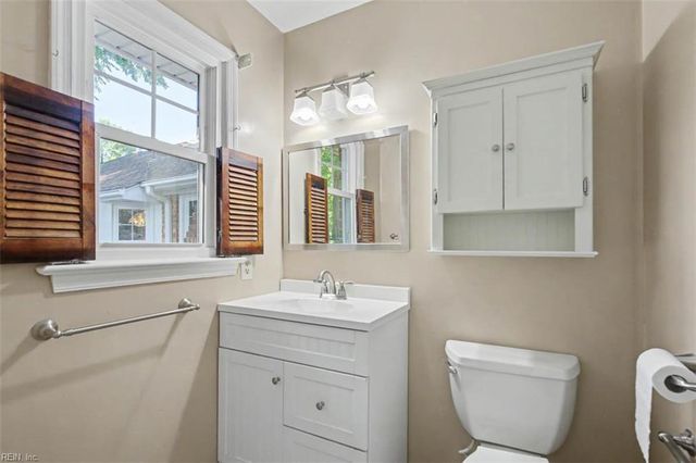 637 Reasor DR, Virginia Beach, VA 23464