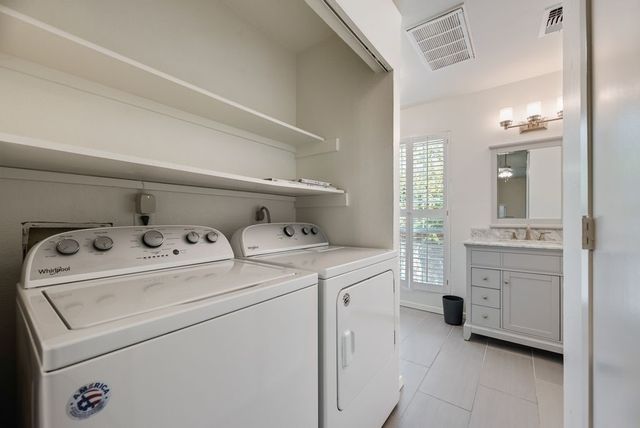 28 Abbey Road, Euless, TX 76039