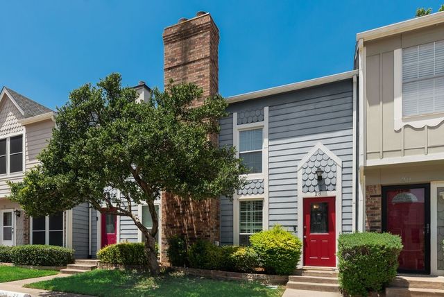 28 Abbey Road, Euless, TX 76039