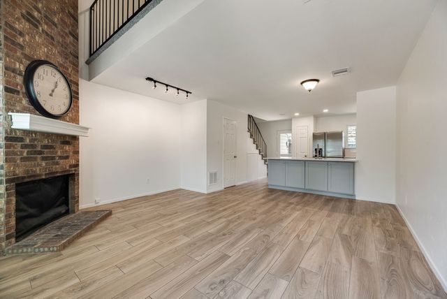 28 Abbey Road, Euless, TX 76039