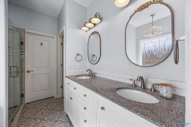 128 Carlton Road, Scottsboro, AL 35769