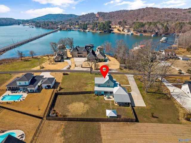 128 Carlton Road, Scottsboro, AL 35769