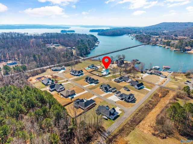 128 Carlton Road, Scottsboro, AL 35769