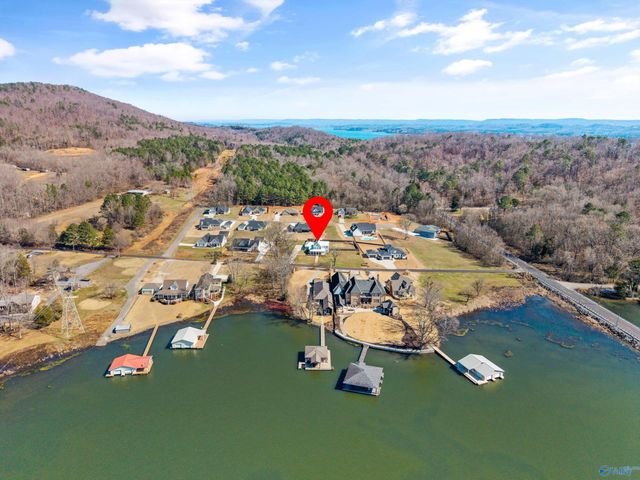 128 Carlton Road, Scottsboro, AL 35769