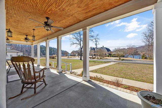 128 Carlton Road, Scottsboro, AL 35769