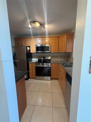 5080 SW 64th Ave 104, Davie, FL 33314