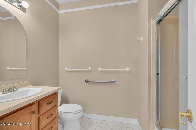 3 Golden Willows Avenue, Lakewood, NJ 08701