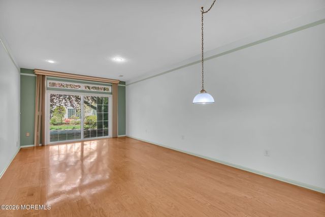 3 Golden Willows Avenue, Lakewood, NJ 08701