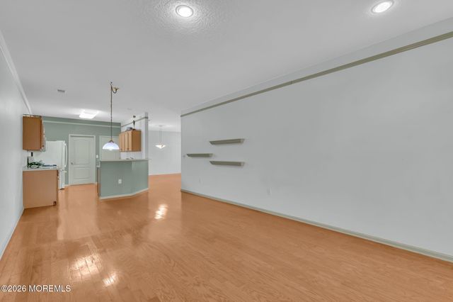 3 Golden Willows Avenue, Lakewood, NJ 08701