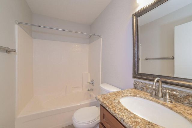 323 N Ocean Drive, Gilbert, AZ 85233