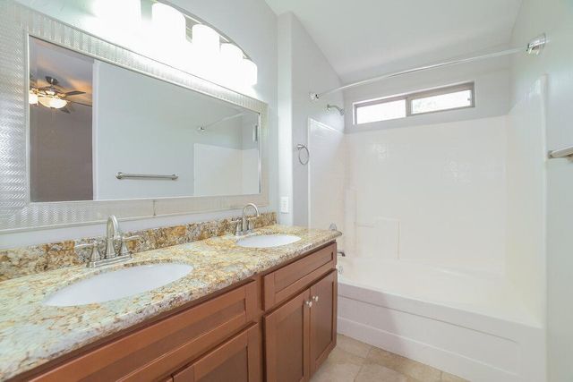 323 N Ocean Drive, Gilbert, AZ 85233