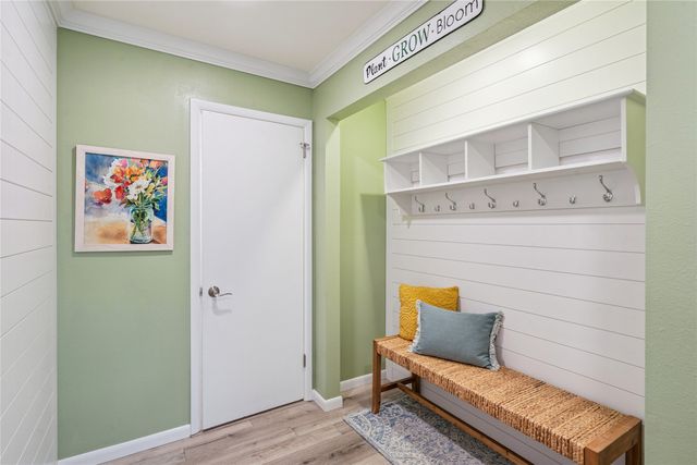 202 Independence Street, Pella, IA 50219