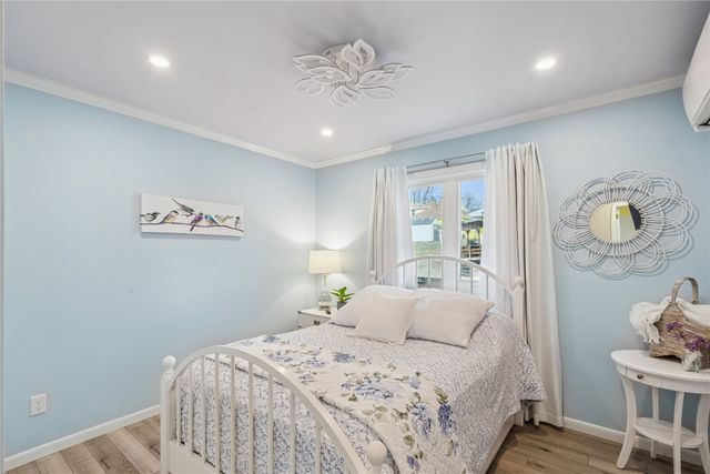 202 Independence Street, Pella, IA 50219