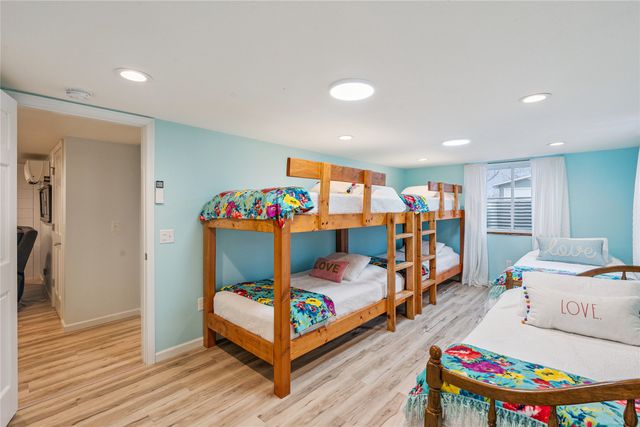 202 Independence Street, Pella, IA 50219