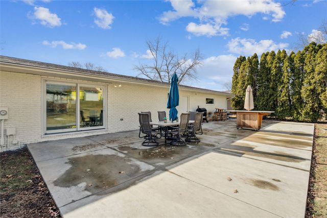 202 Independence Street, Pella, IA 50219