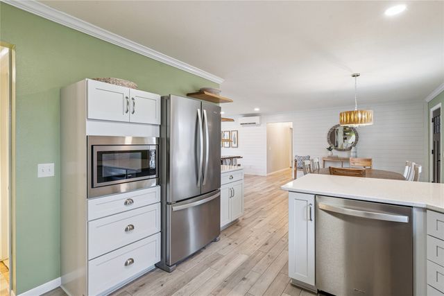 202 Independence Street, Pella, IA 50219