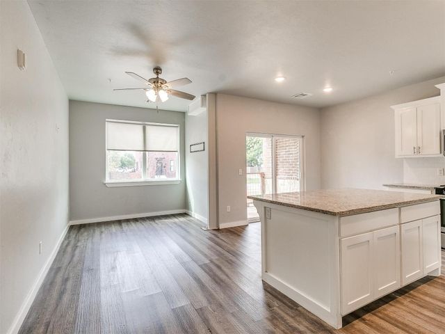 207 W Apache Street, Norman, OK 73069