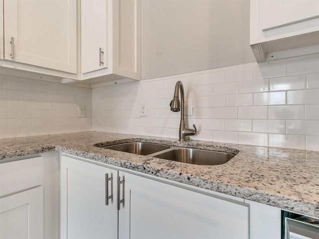 207 W Apache Street, Norman, OK 73069