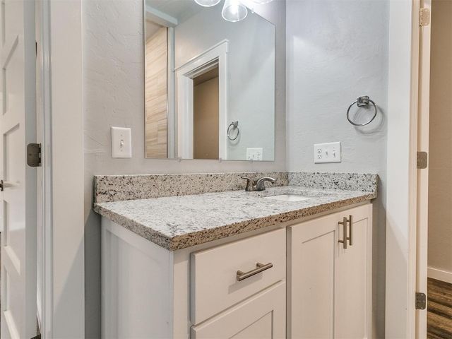 207 W Apache Street, Norman, OK 73069