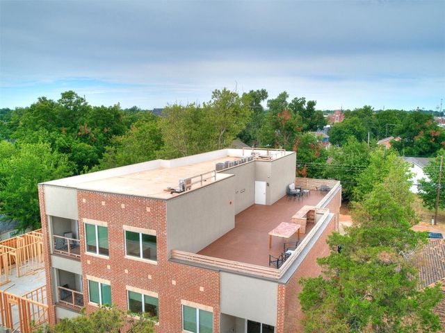 207 W Apache Street, Norman, OK 73069
