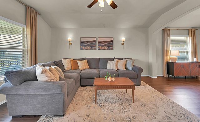 3200 Keathley Drive, Lorena, TX 76655