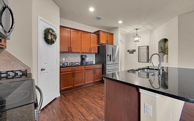3200 Keathley Drive, Lorena, TX 76655