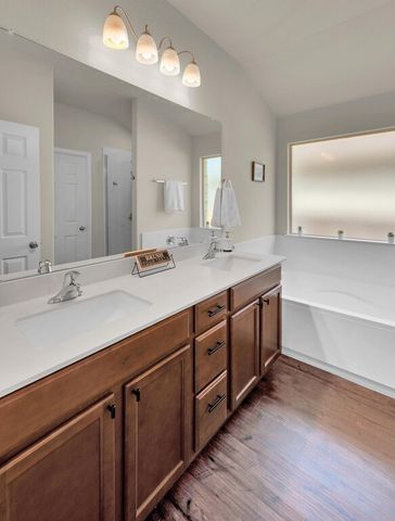 3200 Keathley Drive, Lorena, TX 76655