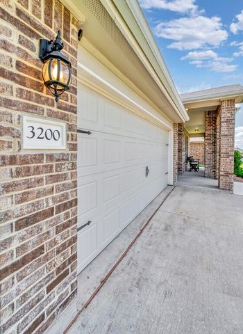3200 Keathley Drive, Lorena, TX 76655