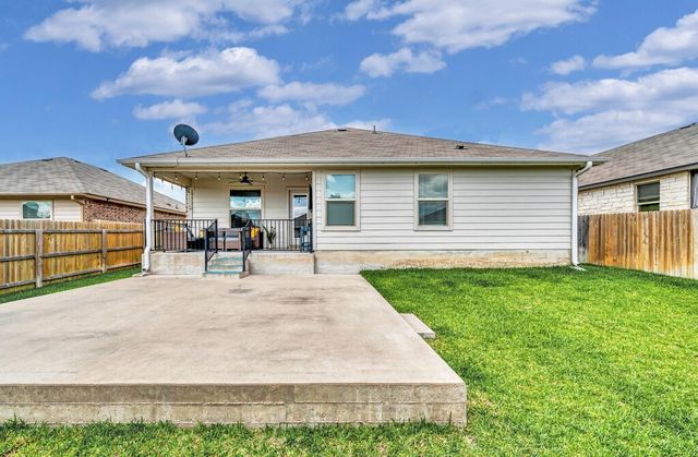 3200 Keathley Drive, Lorena, TX 76655