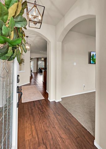 3200 Keathley Drive, Lorena, TX 76655