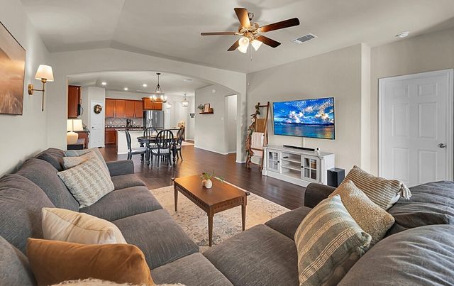 3200 Keathley Drive, Lorena, TX 76655