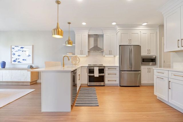 99 Foundry Place 102, Portsmouth, NH 03801