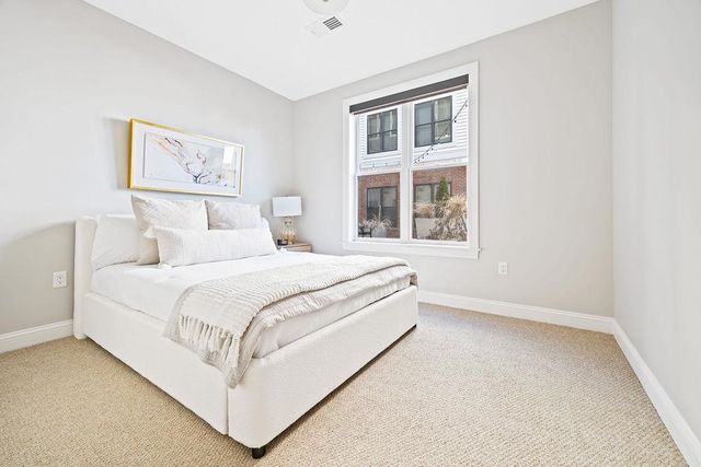99 Foundry Place 102, Portsmouth, NH 03801